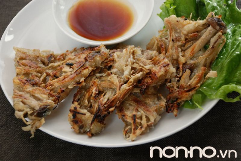 bánh Chijimi làm từ ngưu bàng và nấm shimeji bánh Chijimi làm từ ngưu bàng và nấm shimeji